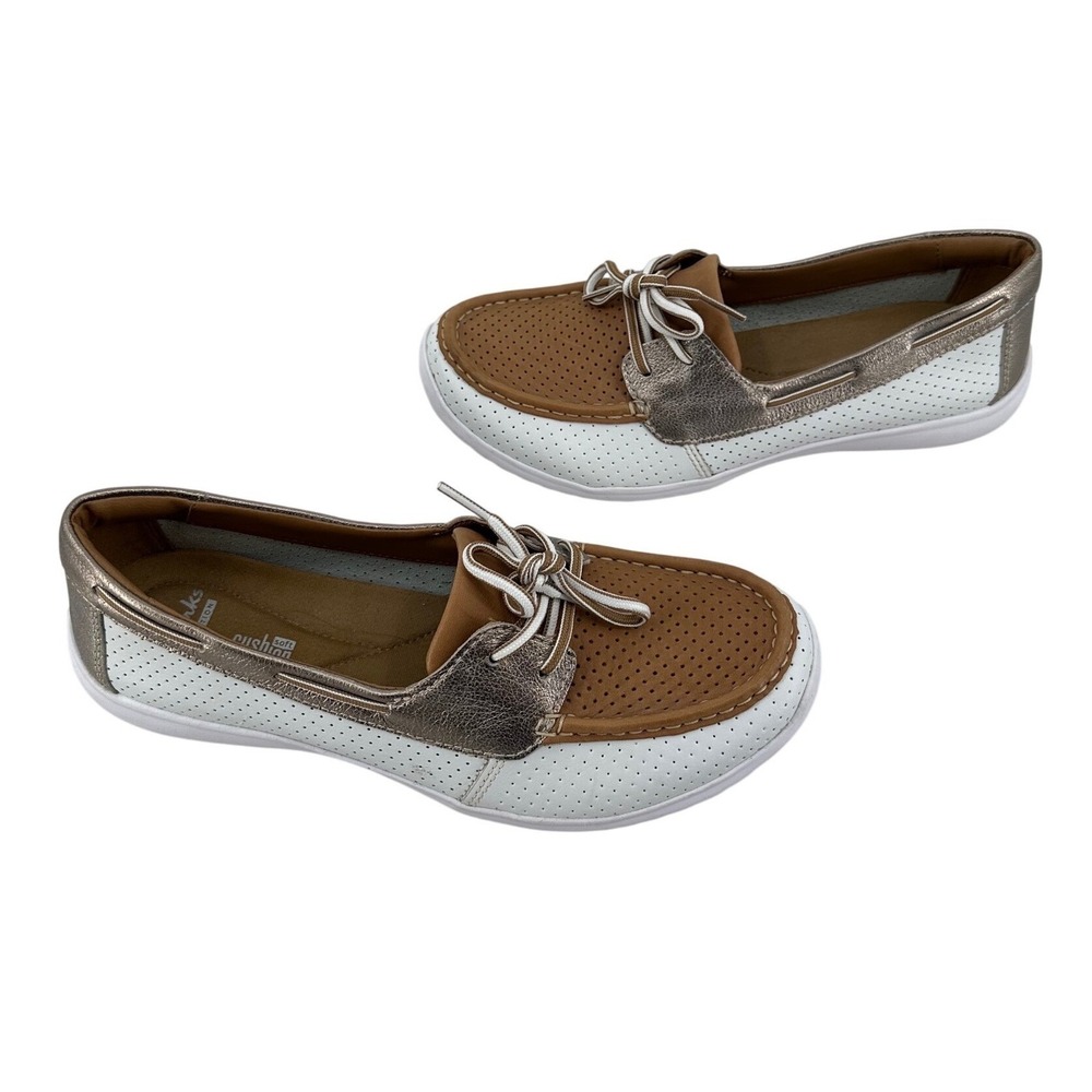 Clarks Collection Women 9.5 W White Tan Metallic Boat Shoes Loafers Preppy Chic